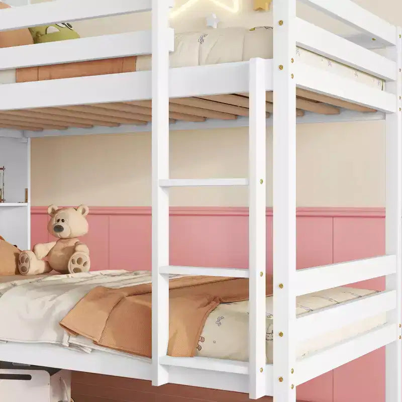 Letto a castello singolo su singolo con mensole portaoggetti, letto a castello per bambini 2 in 1 in legno di gomma con sponde di sicurezza e scaletta, letto singolo per la camera da letto