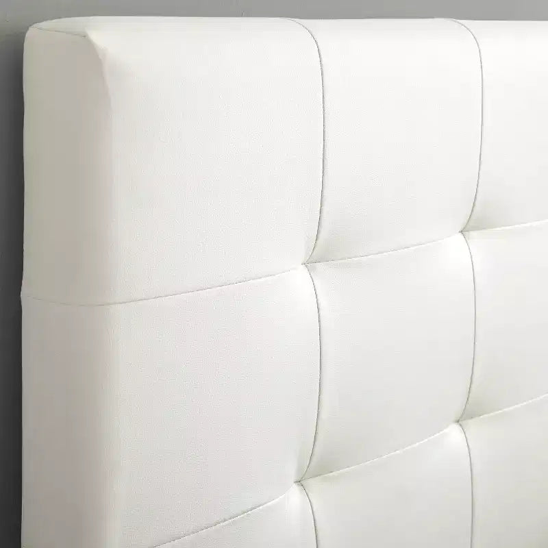 Letto con piattaforma in similpelle bianco